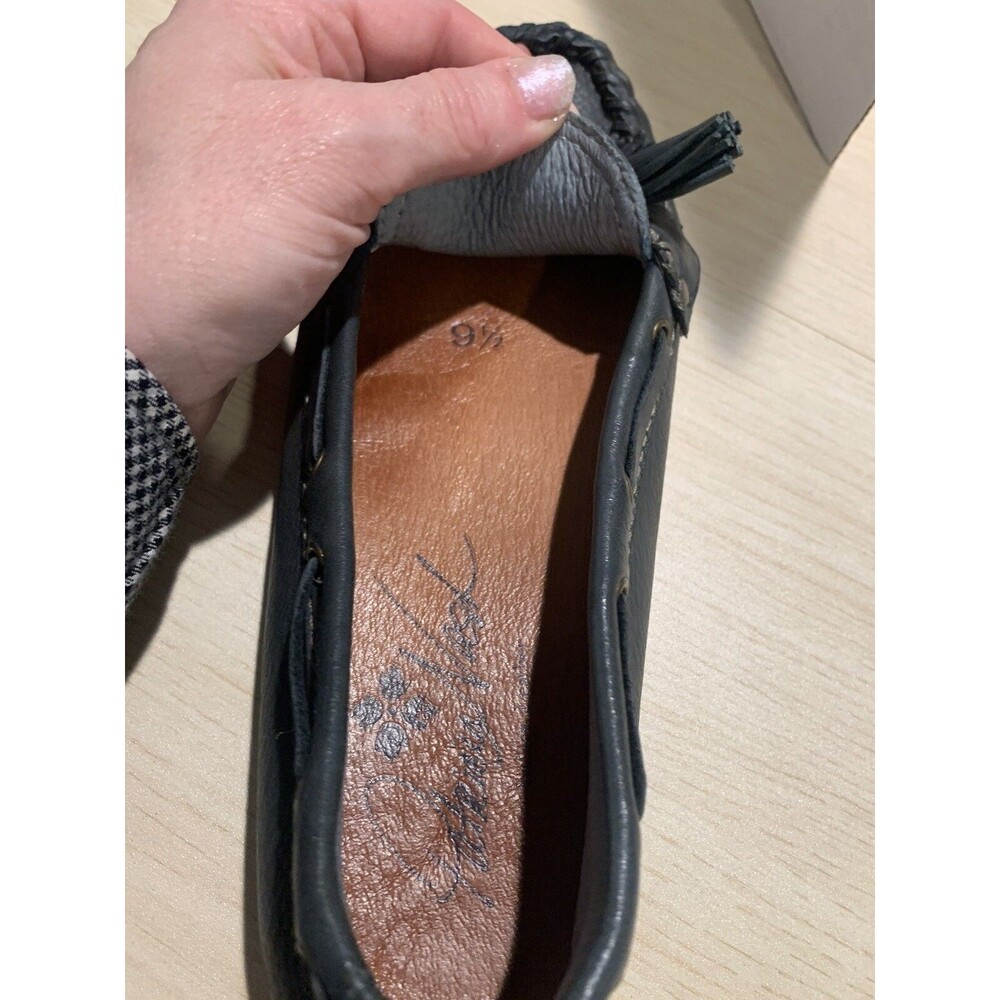 Patricia Nash Blueish Gray Leather Tassel Loafer Women's Sz 9.5" memory foam - Picture 13 of 14